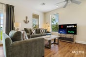 Lakeway Hideaway! Beautiful Place by Lake Travis