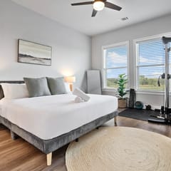 E Austin Apt | Walk to BBQ, Dog Park w Gym&Parking