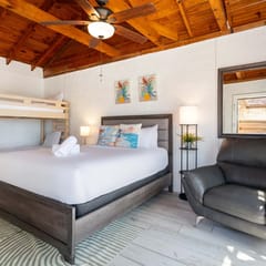 Lake Travis Studio Waterpark Access, Parking&Patio