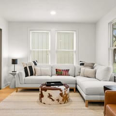 SoCo Charmer w K Suites Perfect for Group Getaways
