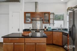 Bright & Bold Bungalow Mins to SoCo for Fam Fun! - Image 4