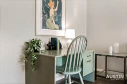 Walk to Barton Springs | Spacious + Free Parking - Image 3