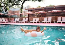 Walk to UT and E 6th in ATX House + Free Swim Club - Image 4