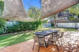 South Congress Living w/ Gorgeous Porch & Backyard - Image 2