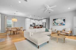 E Austin Boho Escape Near 6th, Mueller & Downtown! - Image 2