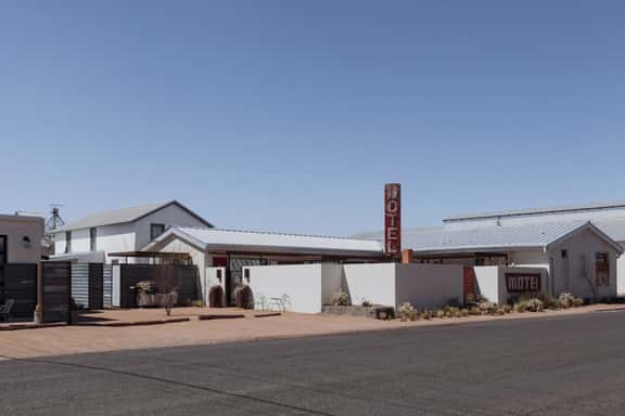 Entire Private Boutique Motel w Courtyard + Sauna! - Image 1