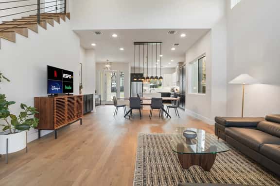 Luxurious Modernism + Private Hot Tub and Garage - Image 1