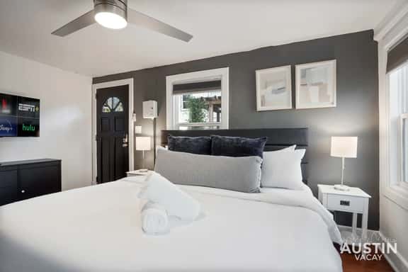 Prime Location w King Accommodations Near Downtown - Image 1