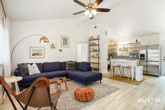 Stylish Austin Retreat w/ Luxurious King Bed + W/D - Image 1