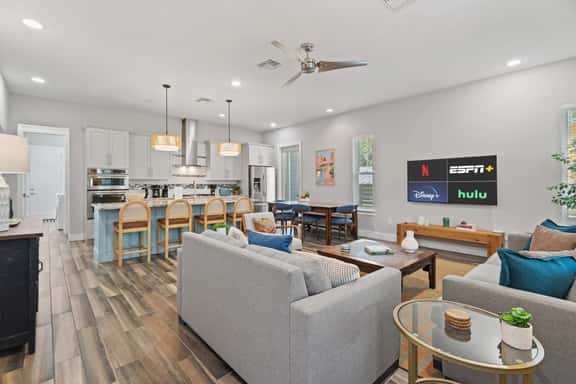 Two Homes One Stay - East Austin Family Oasis - Image 1