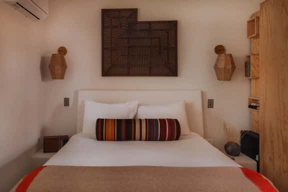 West Texas Hideout at Iconic Property - Image 1