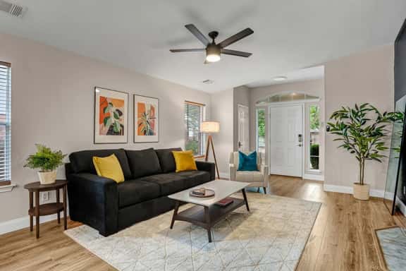 Cozy Home away from Home | Quiet Office, King Bed - Image 1