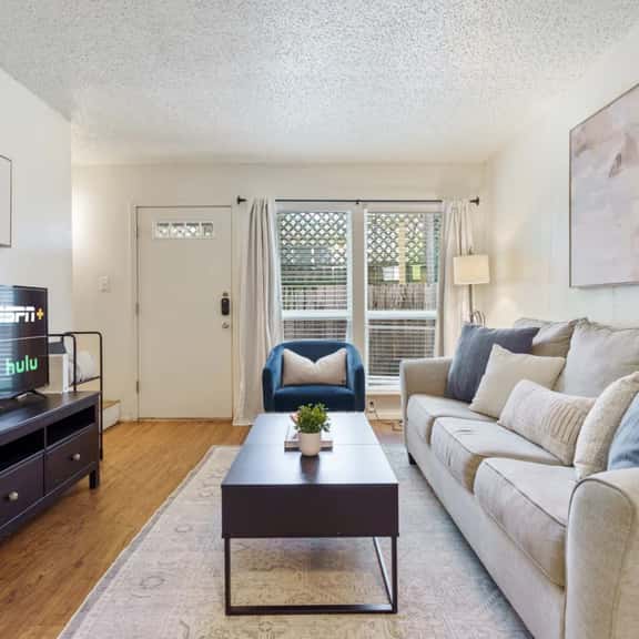 Central Austin 2 Story Apt | Sleeps 4 + Free Prkg - Image 1
