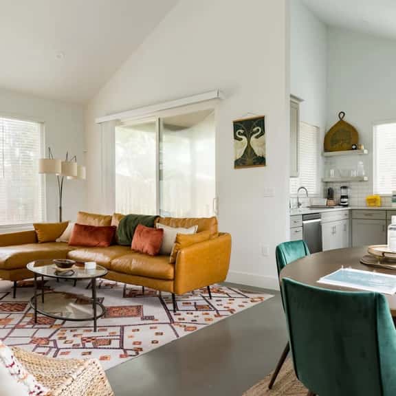 Private Live/Work Oasis | 3mi from DT - Image 1