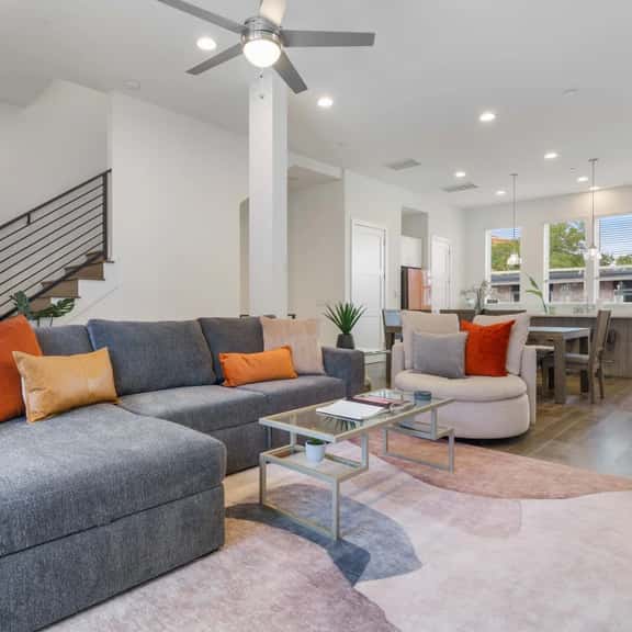 Urban Oasis | 1 Mile from UT + Garage and Rooftop! - Image 1