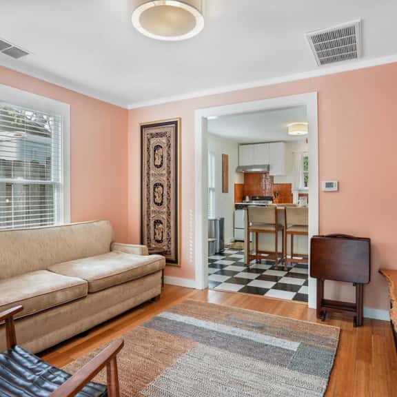 Walk to Lady Bird Lake from Perfectly Quaint Home - Image 1