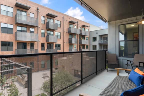 Near Drinks + Food | Pool + Gym | Condo w/ Parking - Image 3