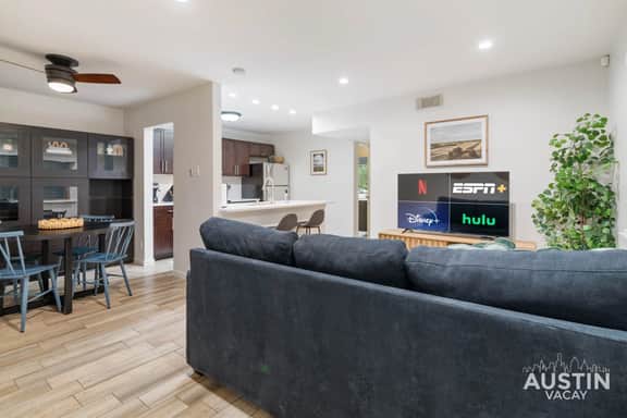 Pet Friendly Condo with Pool Near Downtown & Lake - Image 3