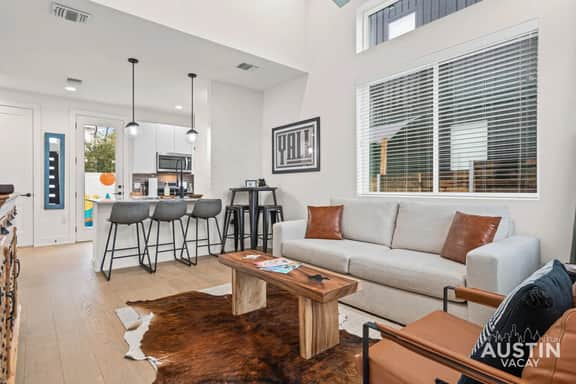 Pet-Friendly East ATX, Nr Moody Ctr | Pool+GameRm - Image 2