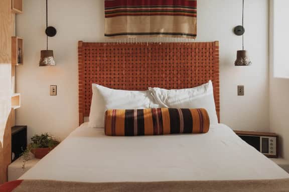 Retreat Suite at Iconic Property - Image 2