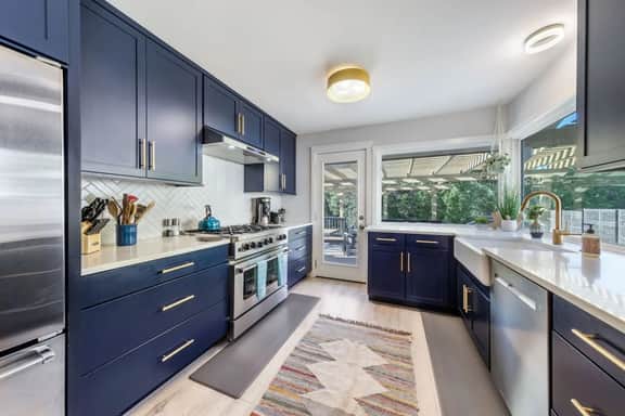 South ATX Home Sauna, Parking, Cowboy Pool - Image 2