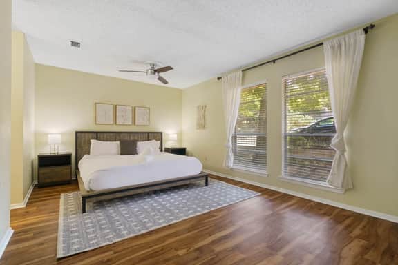 Spacious ATX Apt | Private Deck + All Essentials - Image 3