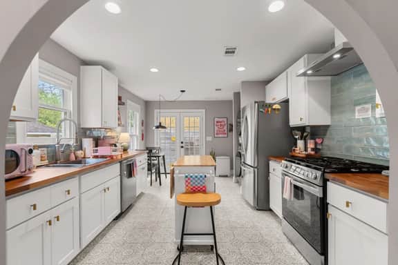 Candy-Colored SoCo Cottage | Outdoor TV + Grill - Image 4