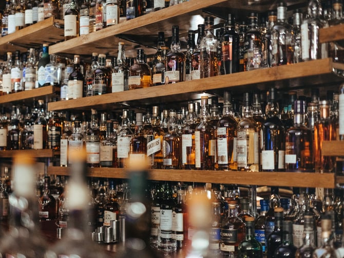 Lando's Liquors & Libations